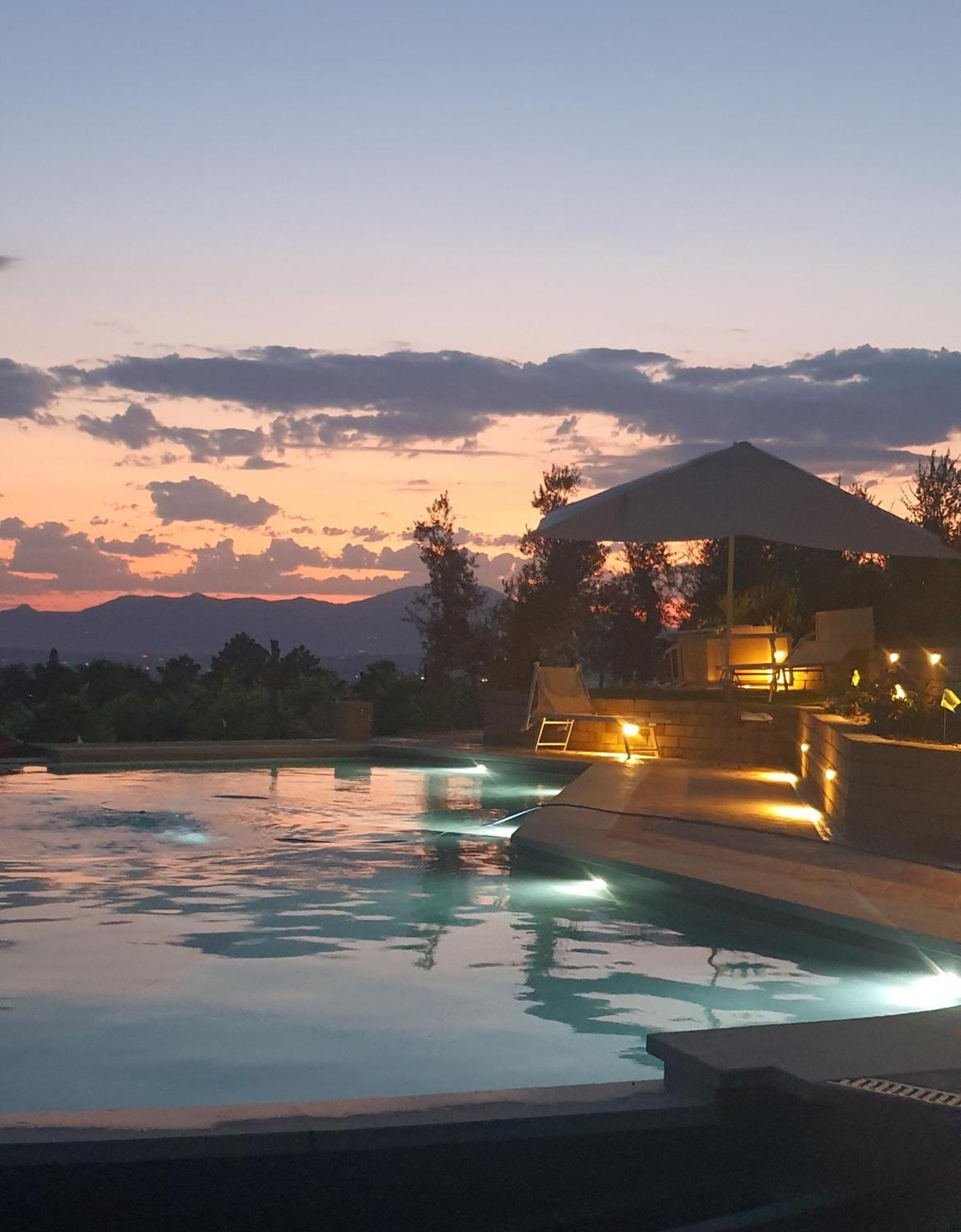 Villa In Campagna Costa Al Bagno มนโตโปลิอินวัลดาร์โน ภายนอก รูปภาพ
