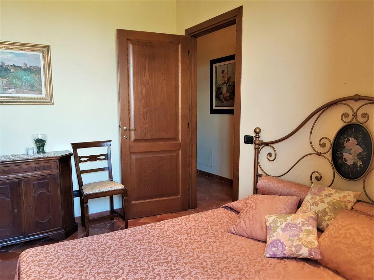 Villa In Campagna Costa Al Bagno มนโตโปลิอินวัลดาร์โน ภายนอก รูปภาพ